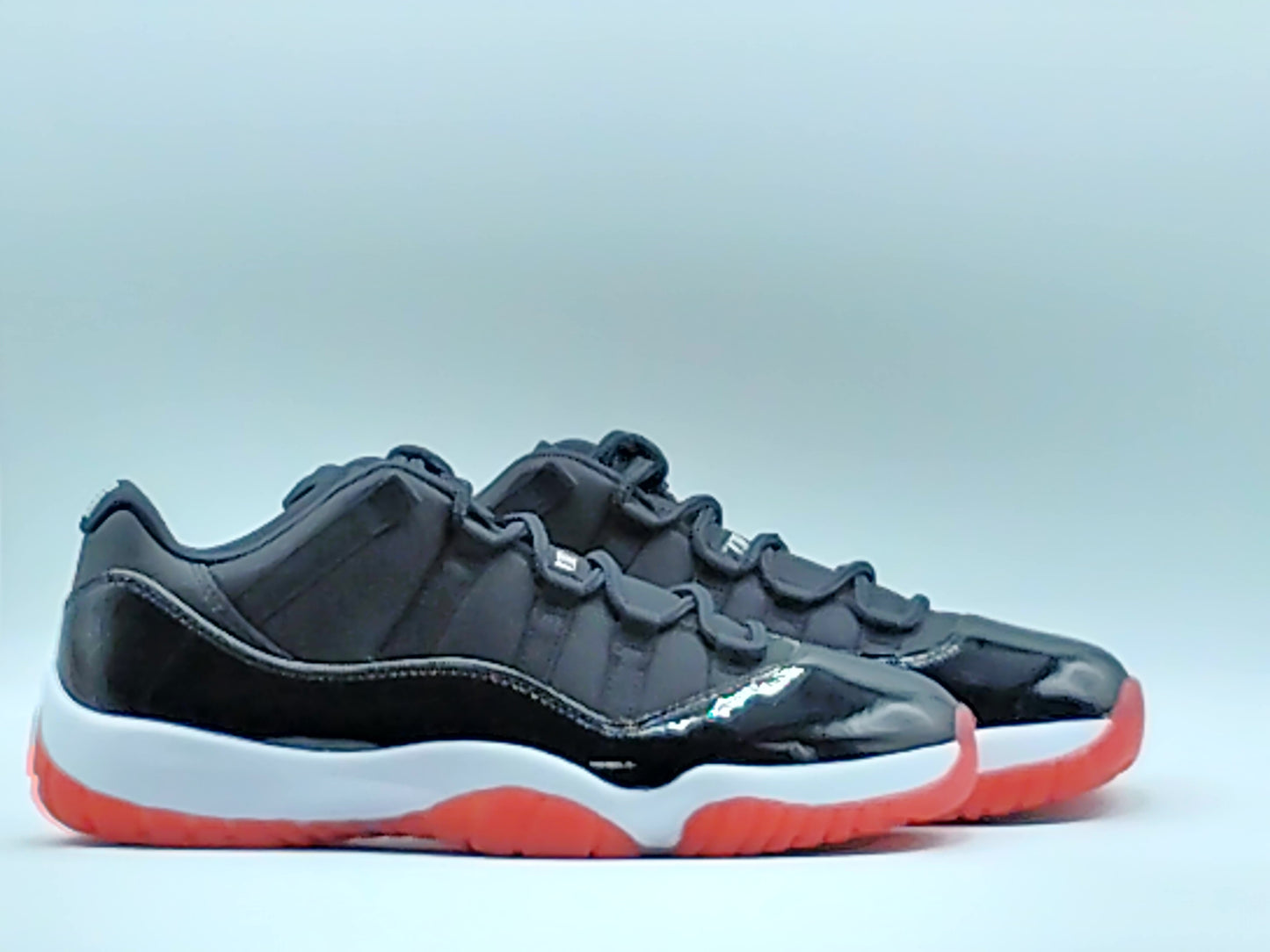 Air Jordan 11 Retro Low Size 11 (FV5104 006)